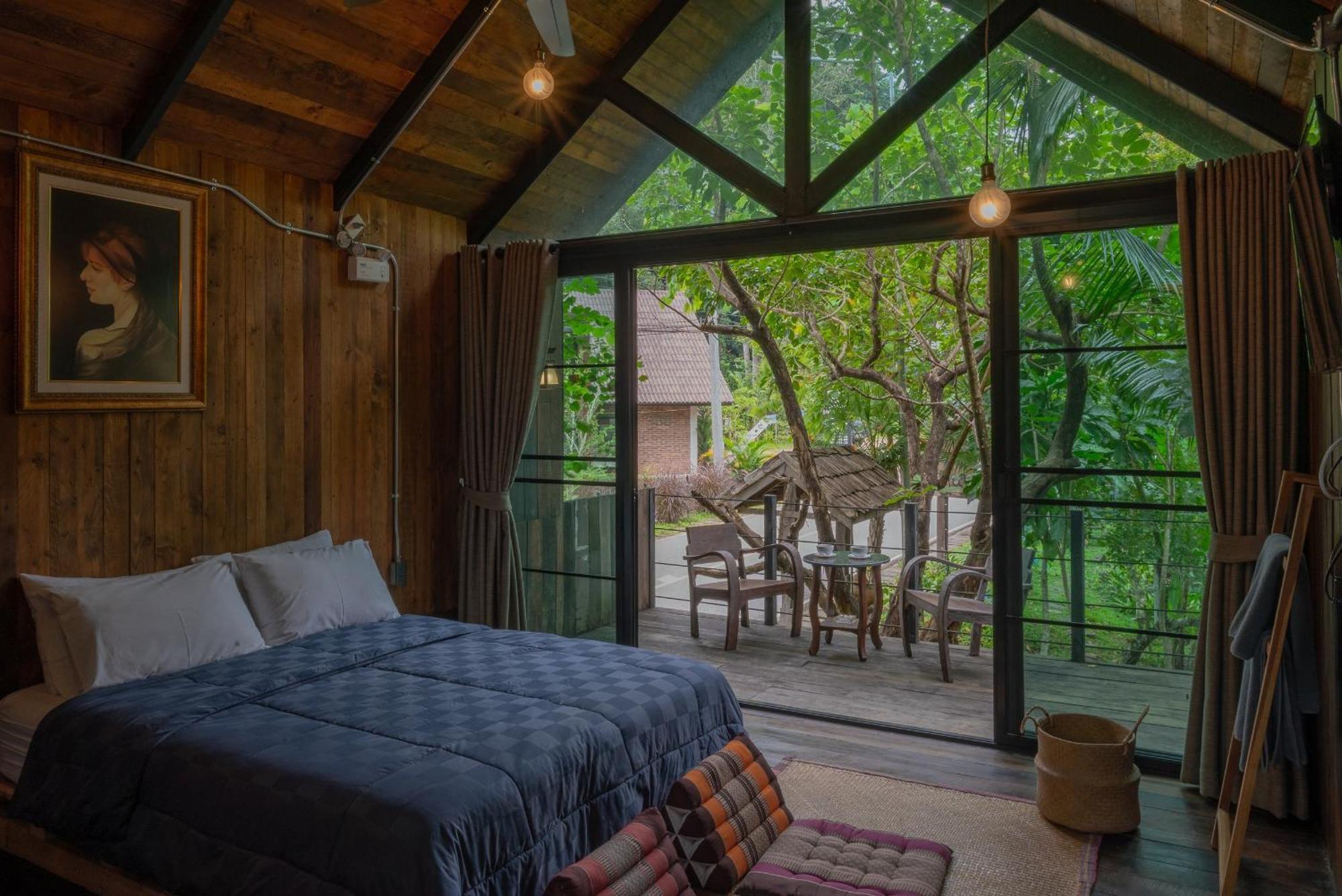 Wilderness Treehouse Villa Doi Saket Exterior photo