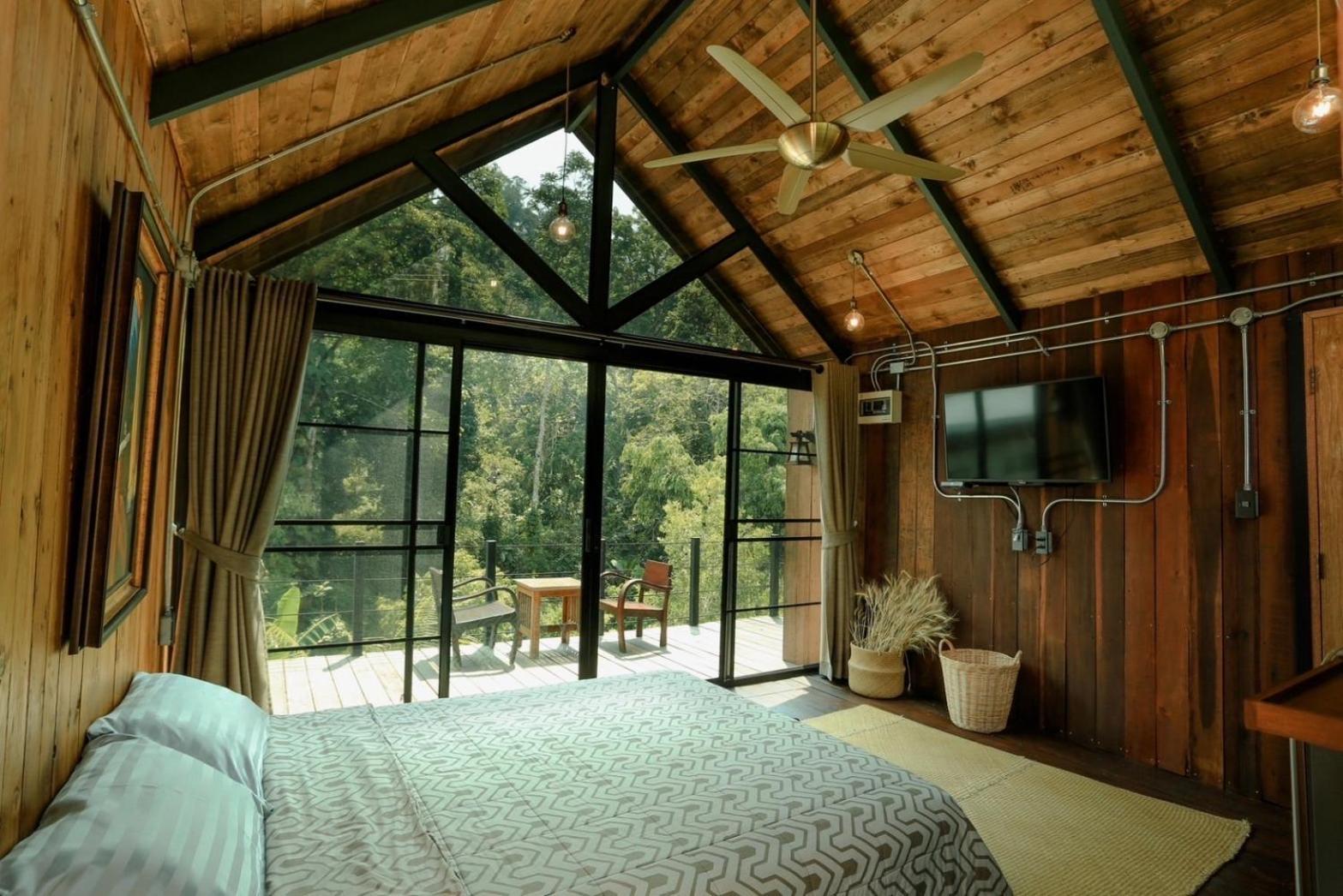 Wilderness Treehouse Villa Doi Saket Exterior photo